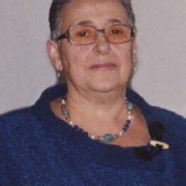 Anna Maria Agrillo in Paglia